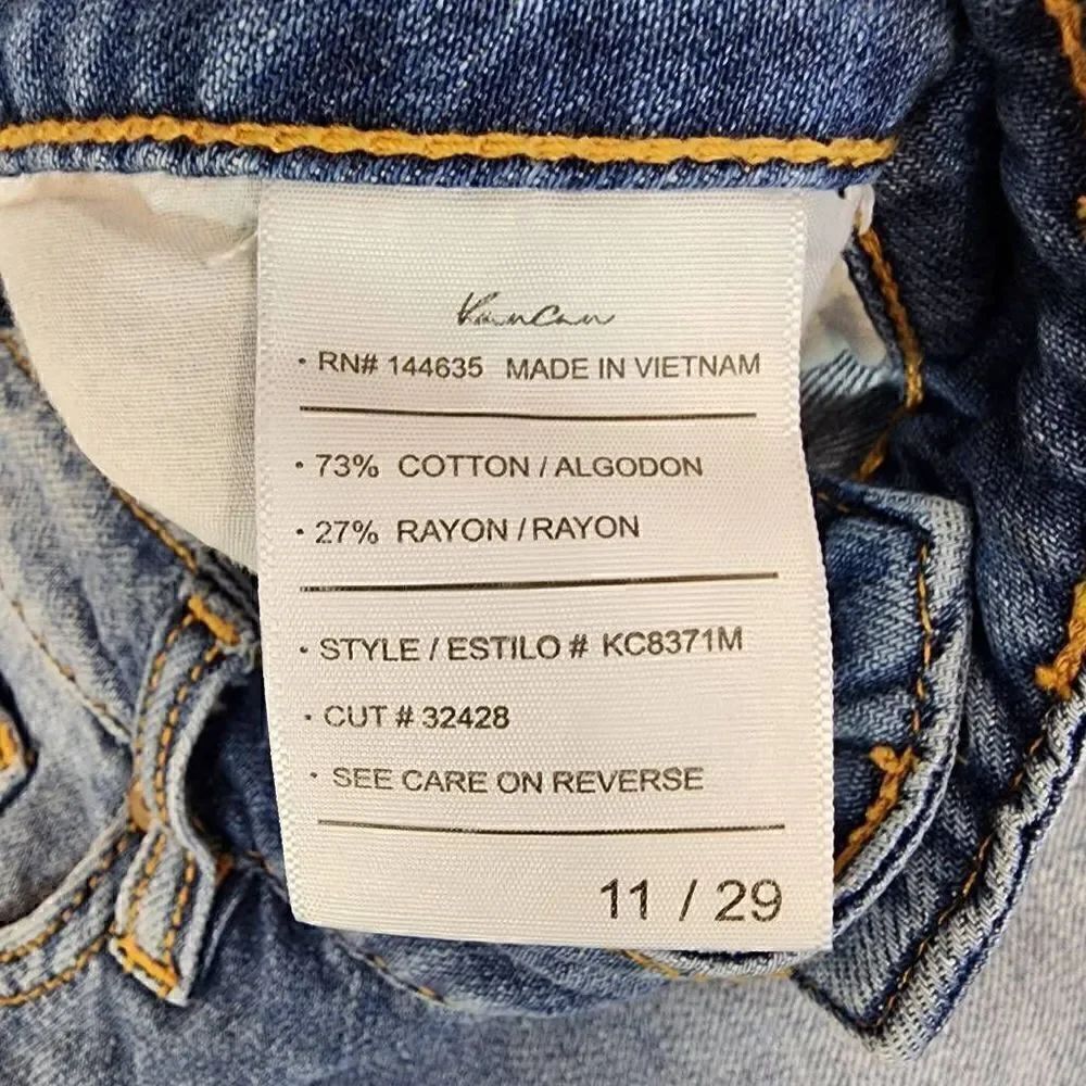Kancan Mid-Rise Boyfriend Relaxed Distressed Denim Jeans Size 11 - Picture 6 of 11